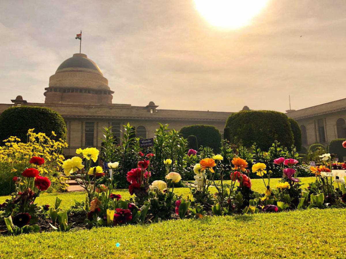 राष्ट्रपति भवन के मुगल गार्डन का नाम बदल डॉक्टर अब्दुल कलाम वाटिका रखने की मांग